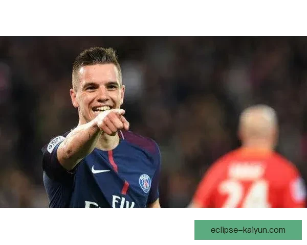 诺伊尔职业生涯回顾：从天才少年到世界最佳门将的传奇之路值得关注